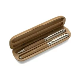 Zestaw piśmienny w drewnianym pudełku, długopis i pióro kulkowe z metalowymi elementami, drewno